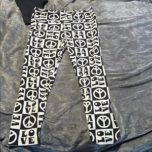 Women’s capri lounge pants size small